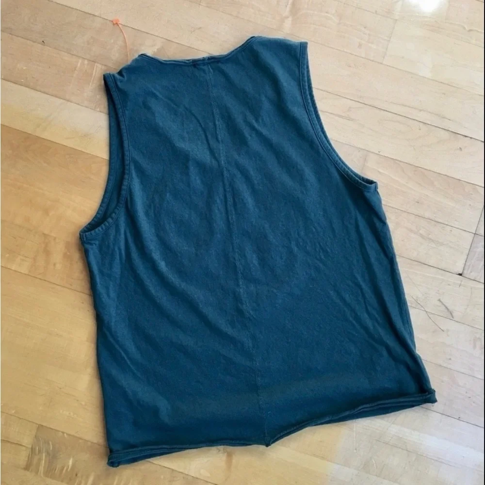 47 “UVM” Tank, Green, White, Size S - Picture 17 of 17